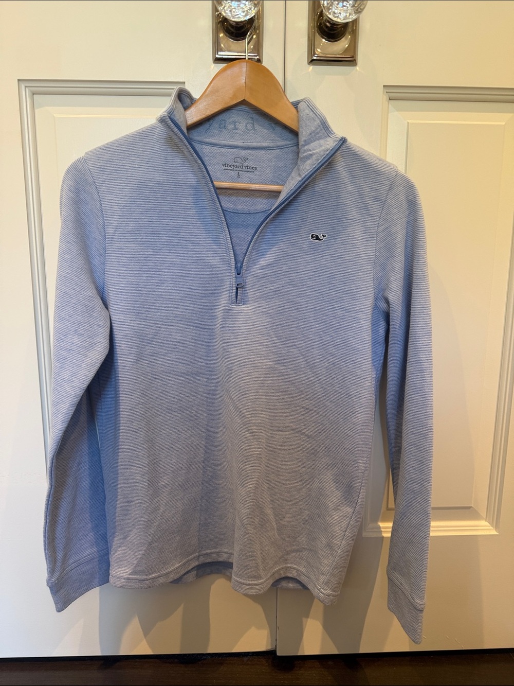 Vineyard Vines Boys Quarter-Zip Pullover โ Size Large